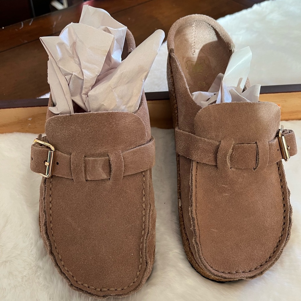 Leather shoes